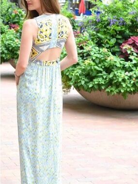 Zara Long Maxi Side Split Open Waist
Dress M Medium